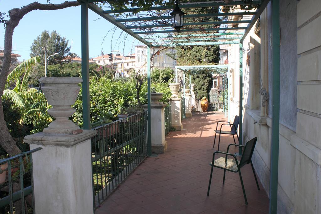 Villa Manasse Aci Castello Phòng bức ảnh